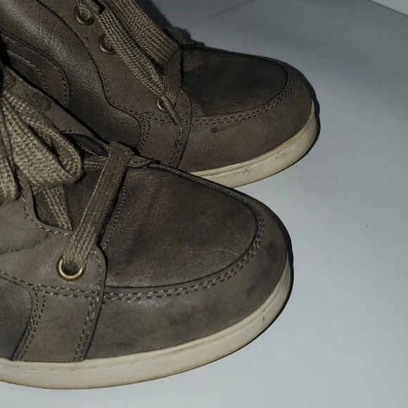 CANDIES Womens BOOTS Booties SIZE 9.5 M Brown Leather Suede Wedge Ankle - Picture 2 of 11